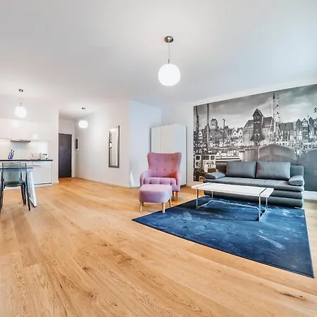 Viu Z Tarasem W Sercu Gdanska *