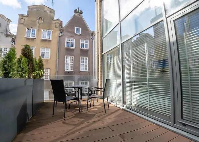 Viu Z Tarasem W Sercu Gdanska *