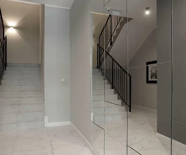 Viu Z Tarasem W Sercu Gdanska * גדנסק